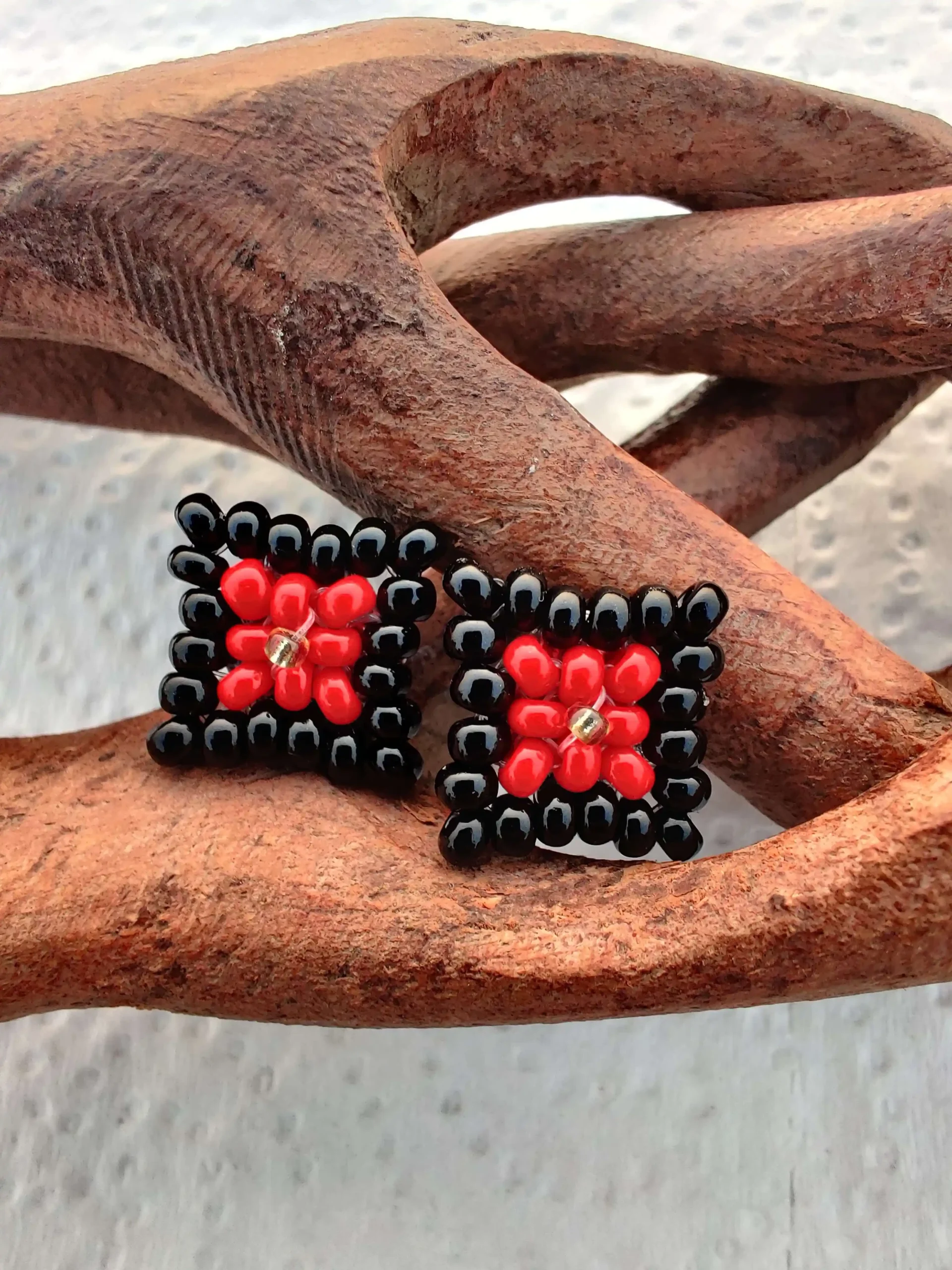 Beaded Studs-Black & Red